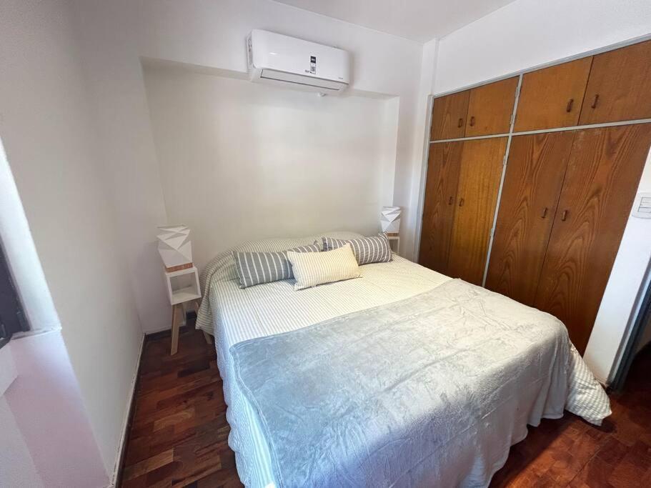 Apartment Dpto En Centro Frente Plaza Independencia *